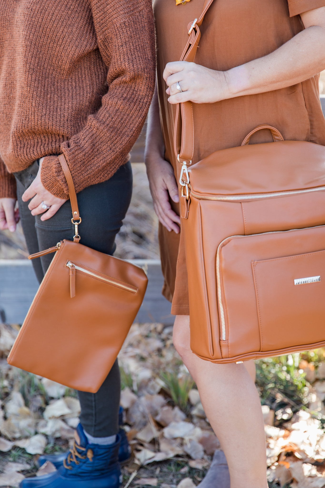 SALE - The Traveler Wristlet (Honeypot)