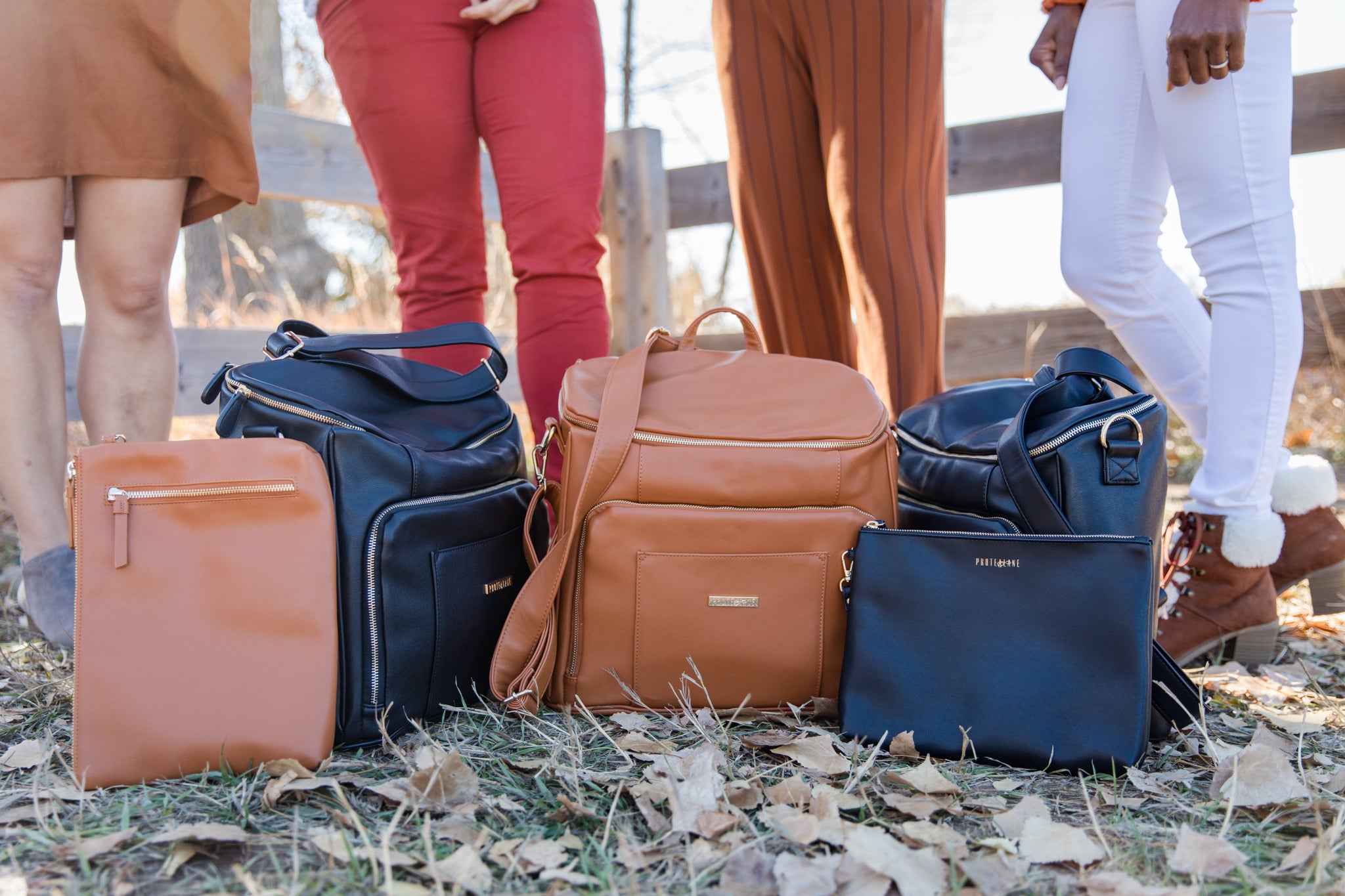 SALE - The Traveler Wristlet (Midnight)